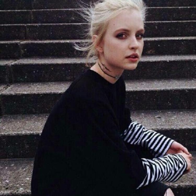 6686体育铜牌作者萌面女儿