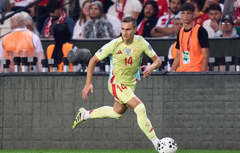 แทนที่ยามาล! เป็นทางการ: เด ฟรูโตส มิดฟิลด์ของราโย บาเยกาโน่ถูกเลือกให้ติดทีมชุดปัจจุบันของสเปน