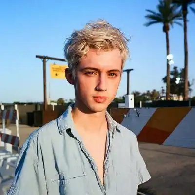 6686体育官方作者Sadie